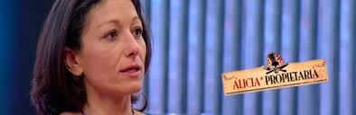 En la serie televisiva, la casa de los simpson termina en manos de ned flanders, vecino mojigato que compra la casa por 100.001 dólares y, rápido de reflejos, la alquila a sus antiguos propietarios para no dejarlos. Alicia Nunca En 5 Anos Habiamos Servido 120 Cenas En La Misma Noche Y Tras Pesadilla En La Cocina Lo Hemos Hecho