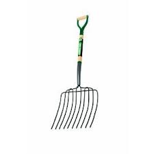Amazon Com Truper 30330 Tru Tough 30 Inch Manure Bedding Fork 10 Tine D Handle Garden Forks Patio Lawn Garden Manure Fork Garden Tools