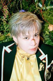 Taemin first debuted with shinee as their main dancer. Taemin Impressively Tops Music Charts In A Day After His Album S Release