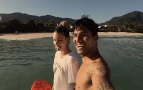 The pictures say it all. Gabriel Medina Para De Seguir Mulheres Por Yasmin Brunet Ofuxico
