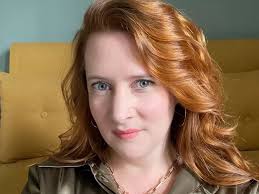 Woman who cleared £12k debt in two years 'has chat with herself' after  sales