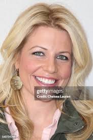 125 Anti Human Trafficking Family Charity Luncheon In Support Of Unlikely  Heroes Stock Photos, High-Res Pictures, and Images