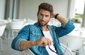 Les coupes de cheveux pour les cheveux milongs. Hommes Quelles Coupes Avec Des Cheveux Epais