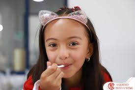 Firma de autógrafos, Estante Mágico 2024