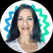 Dana Solis's Instagram, Twitter & Facebook