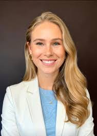 Eva Charlotte's Instagram, Twitter & Facebook