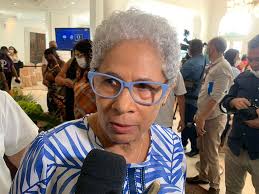 Regina Sousa confirma ao governador que vai deixar Secretaria de  Assistência Social