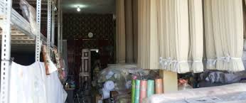 Namun di sisi lain jenis jam tangan justru memiliki funmgsi yang lebih luas, di mana tidak hanya sekedar penunjuk waktu tetapi juga sering di jadikan item penunjang penampilan sebegai pelengkap dari sebuah busana, baik itu oleh pria atau wanita. Menjangkau Lokasi Gedung Pasar Tanah Abang Blok A