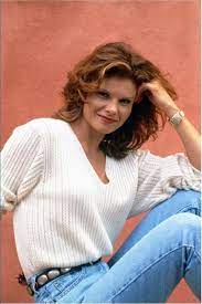 Her birthday, what she did before fame, her family life, fun trivia facts, popularity supporting actress who became known for her '90s roles in gods and monsters, raising cane, and. Pin On Cine
