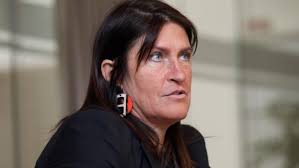 DE L'ARBRE A PAIN AU PAYS DES BOUTIERES,L'OMBRE DOUCE DU CHATAIGNIER LA  PAROLE DU CHATAIGNIER EN PRATIQUE