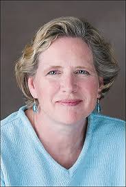 Fitzpatrick receives Legacy Award from Sojourner House