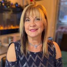 Francine Plourde's Instagram, Twitter & Facebook