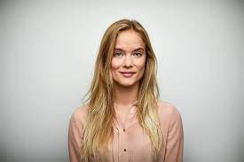 1 789 732 Front View Photos Photos And Premium High Res Pictures Getty Images In 2021 Perfect Blonde Hair Bleached Hair Hair Photo