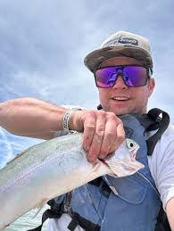 Phil Muir's Instagram, Twitter & Facebook