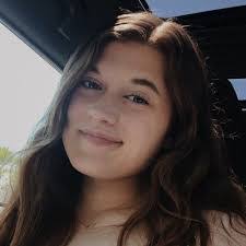 Emily Behm's Instagram, Twitter & Facebook