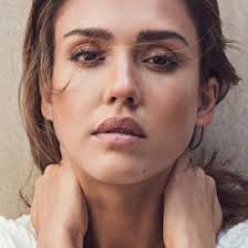 Alexia Evans (@alexiarlts)