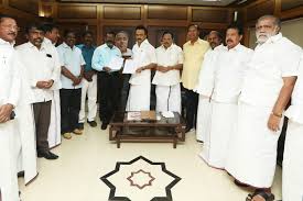 Renault symbol fiyatları & modelleri sahibinden.com'da. Dmk Vck Alliance Sealed Will Thirumavalavan Agree To Contest On Rising Sun Symbol The News Minute