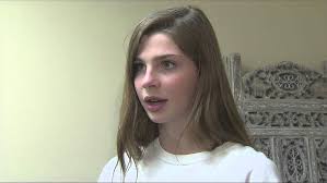 The Buzz: Strapless Dress Ban