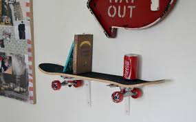 Every day new 3d models from all over the world. L Etagere Skate Deco Chambre D Ado Maman A Tout Faire
