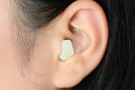 Nu exista tratament specific pentru raceala la copii. Ce Se IntamplÄƒ DacÄƒ Introduci Un CÄƒÈ›el De Usturoi In Ureche SÄƒnÄƒtate Medicina Alternativa Eva Ro