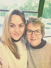 Smoke & Mirrors Beauty Bar