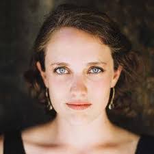 Elizabeth Peffer's Instagram, Twitter & Facebook