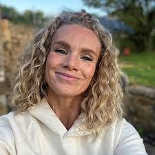 Alice Thomson's Instagram, Twitter & Facebook