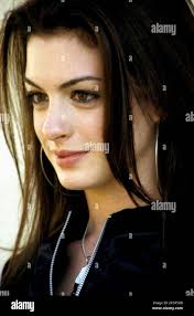 Anne Hathaway Film: Havoc (2005) Characters: Allison Lang Director: Barbara  Kopple 26 June 2005 **WARNING** This Photograph is for editorial use only  and is the copyright of MEDIA 8 ENTERTAINMENT and/or the