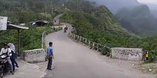 Kami sampaikan info harga tiket masuk gunung kelud terbaru untuk anda. Kondisi Gunung Kelud Kediri Setelah Meletus Tahun 2014 Adanya Kawah Gunung Kelud