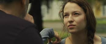 Narodila se v praze spisovatelce ireně obermannové a hudebníku danielu kohoutovi jako jejich druhá dcera po starší sestře rozálii. Berenika Kohoutova Imdb