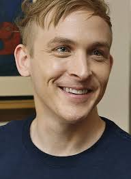 Robin Lord Taylor
