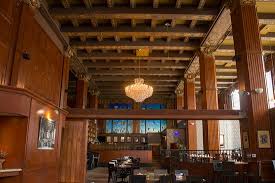 The top 5 banks in long beach by branch count are; Comfortable Bar And Grill In Historic Bank Building The Federal Long Beach Long Beach Traveller Reviews Tripadvisor
