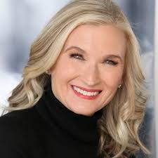 Jennifer Evers's Instagram, Twitter & Facebook