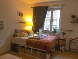 Dazu wählen sie als stadt heidelberg, als rubrik wohnung und anschließend die mietart aus. Einrichtungsidee Furs Kleine Wg Zimmer Mehr Platz Zur Aufbewahrung Wg Zimmer Einrichtung Aufbewahru Wg Zimmer Ideen Fur Kleine Wg Zimmer Zimmer Gestalten