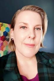 Erin Dekker's Instagram, Twitter & Facebook