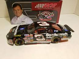 Be sure you want the item before you order. Scx 62720 3 Dale Earnhardt Sr Goodwrench Nascar Slot Car 1 32 For Sale Online Ebay
