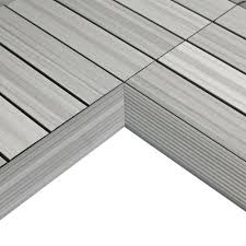Newtechwood Ultrashield Naturale 1 Ft X 1 Ft Quick Deck Outdoor Composite Deck Tile In Icelandic Smoke White 10 Sq Ft Per Box Us Qd Zx Sw The Home Depot Deck Tile Pergola On