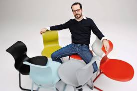 Dhd24 ist eines der führenden kleinanzeigenportale in deutschland. Ein Stuhl Der Bewegt Pro Von Konstantin Grcic Fur Flototto Detail Magazin Fur Architektur Baudetail