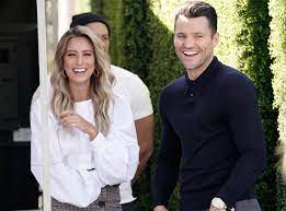 Renee bargh (born 18 october 1986) is an australian celebrity and tv presenter, who is best known as a host of channel v australia. Mark Wright Shares A Giggle With His Stunning Extra Co Host Renee Bargh At Work After Romantic Date With Michelle Keegan