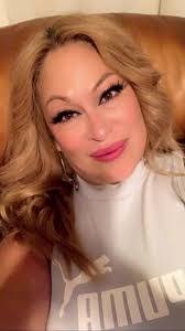 Olivia Zubia's Instagram, Twitter & Facebook