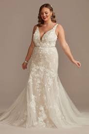 The main feature is skirt, which gives the image of femininity. Ujsjapkjxoicm