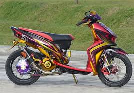 Modifikasi mio j juga sama persis mudahnya dengan mio sporty karena dari awalnya pun motor ini dibuat seperti keturunannya jadi tidak beda jauh kawan cara modifikasinya, dan pada postingan ini akan ada beberapa foto yang sudah saya pilih sebagai model modifikasi mio j yang saya sukai untuk. Modifikasi Mio Soul Shefalitayal