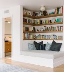 Desain rak buku dinding seperti bisa membuatmu semangat dalam membaca dan menghabiskan bukumu. 9 Desain Rak Buku Minimalis Yang Bisa Sekaligus Jadi Pajangan Lengkap Dengan Cara Menyusunnya Rumah123 Com