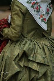 Journee De La Jupe Piquee Tradicioun La Jupe Jupe Costume Historique