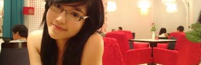 elly-kim-hong-elly-tran-ha-096-604x198