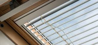 Ein kompliziertes ausmessen des fensters entfällt. Dachfenster Rollos Der Ultimative Ratgeber