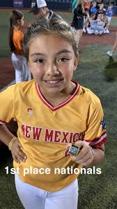 Juliana from Rosecan 10U! 👊🏼🥎❤️