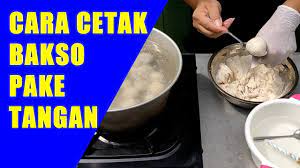 Cara Mencetak Bakso Ayam Secara Manual Bisnis Ibu Rumah Tangga Bakso Ayam Ibu Rumah Tangga