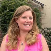 Danielle Gott's Instagram, Twitter & Facebook