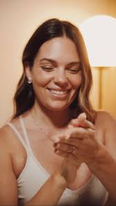 *pub Vamos falar abertamente sobre transpiração excessiva e quebrar o tabu  de que é sinal de má higiene? 💦🙅🏻‍♀️ Junta-te a mim e à @barralportugal  nesta jornada e vamos desmistificar a hiperidrose! ...